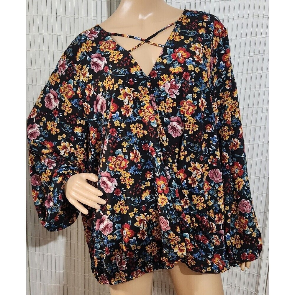 Studio B Blouse Size 2X Floral Print Lightweight Long Sleeve